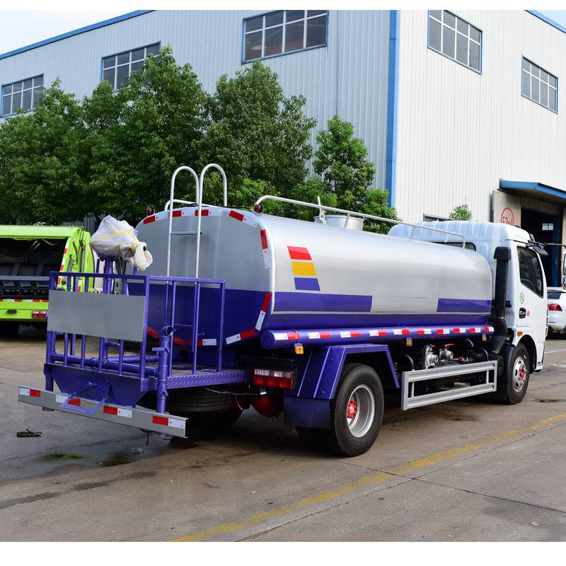 Dongfeng 4x2 9000L sprinkler truck