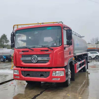 Dongfeng 4*2 11000L oil tank truck