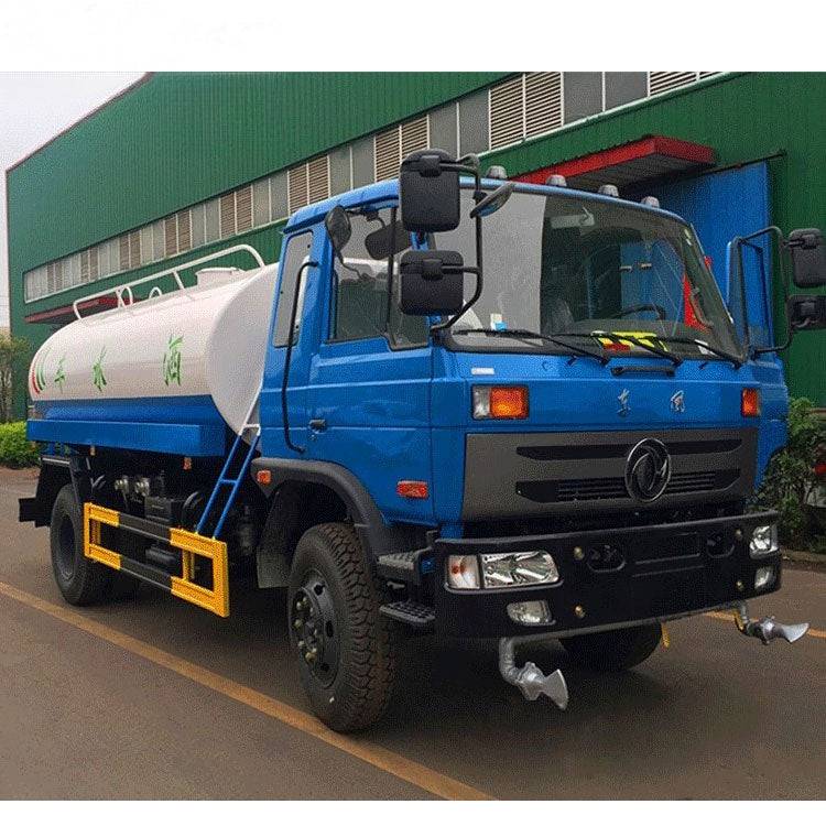 Dongfeng 4X2 12000L sprinkler truck