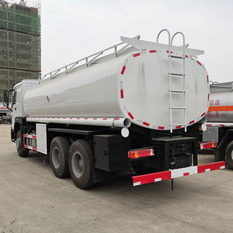 HOWO 6*4 20000L oil tank truck