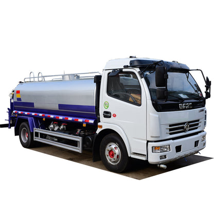 Dongfeng  4x2 9000L sprinkler truck