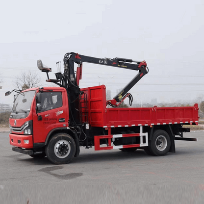 Dongfeng 4x2 truck-mounted crane with gripper