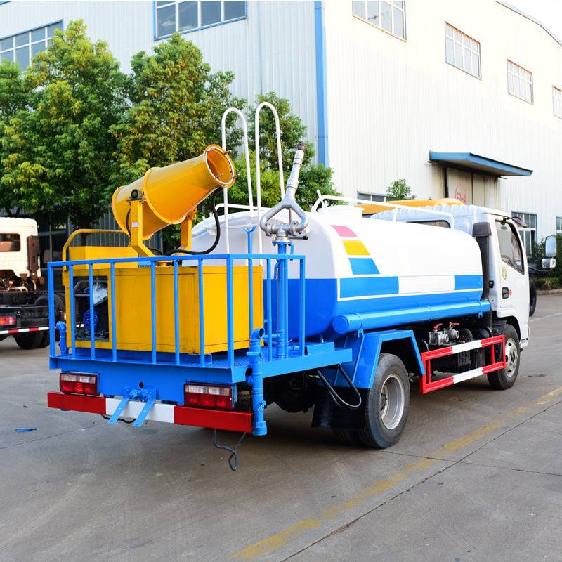 Dongfeng  4X2 5000L dust sprinkler truck