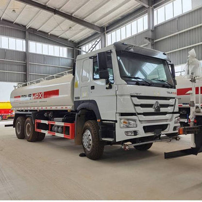 HOWO 6X4 20000L  sprinkler truck