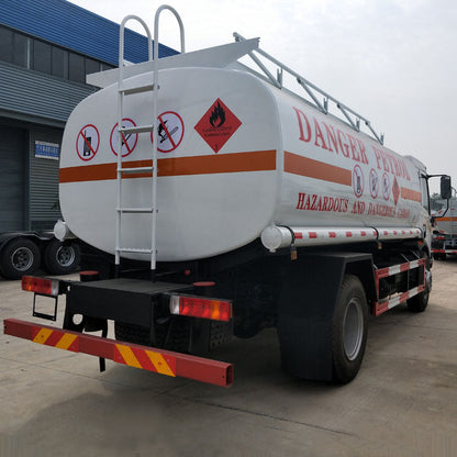 FAW 4*2 8000L oil tank truck